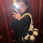 Amaia Romero Instagram - 🙈🩺👂🐍💕💋💋