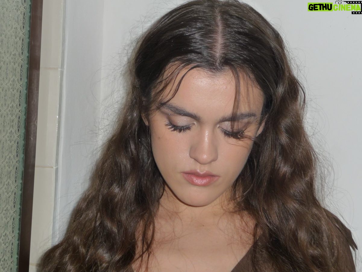 Amaia Romero Instagram - feliz navidaaaad 🫗🫗💋💋💋