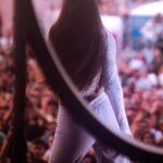 Amaia Romero Instagram - la gira de este verano está siento preciosa🥹💕 muchas gracias a toda mi people diseño de vestuario: @verycut3 fotos: @neelastica estilismo: @gooroo.gooroo escenografía: @eevgzz coreografía: @ouinaohr maquillaje: @ricardocalerov @vicentguijarro 🫂🫂🫂
