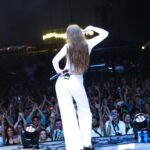 Amaia Romero Instagram - la gira de este verano está siento preciosa🥹💕 muchas gracias a toda mi people diseño de vestuario: @verycut3 fotos: @neelastica estilismo: @gooroo.gooroo escenografía: @eevgzz coreografía: @ouinaohr maquillaje: @ricardocalerov @vicentguijarro 🫂🫂🫂