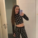 Amaia Romero Instagram - 🫶🫧🫂🦤🌸👩‍❤️‍💋‍👨🚽😝🌳💕