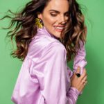 Amaia Salamanca Instagram - Otoño colorido en Cosmopolitan! Gracias a todérrimo el equipo que hay detrás 🙌🏻 #yaensusquioscosdeconfianza Fotografía: @antonioterronphoto Realización: @danielagtzgzz Texto: @marianaportocarrero Coordinación: @mfdzmiranda Maquillaje: @vickymarcosg Peluquería: @saloncheska Asistentes de fotografía: Francisco Montero y Rodrigo Simón Producción: @asha_m38 💕 @ramonpilaces