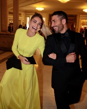 Amaia Salamanca Instagram - Cada vez que te veo, parece que no ha pasado el tiempo...
@miguelangelsilvestre #miduque #siempre 💘
~📸 @leticiadiazdelamorena