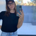 Amaia Salamanca Instagram - 2020, me pongo las gafas para verte de lejos... Empezando el 2021 ilusionada!! (Y con un poquito de resaca, todo hay que decirlo)😎 #vamosquenosvamos2021 💪🏻