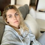 Amaia Salamanca Instagram - Seamos responsables. Esto NO es un periodo de vacaciones. Hay que evitar la propagación del virus y el colapso de los hospitales. #yomequedoencasa #quedateencasa #stopcoronavírus 🦠