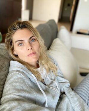 Amaia Salamanca Instagram - Seamos responsables. Esto NO es un periodo de vacaciones. Hay que evitar la propagación del virus y el colapso de los hospitales. #yomequedoencasa #quedateencasa #stopcoronavírus 🦠