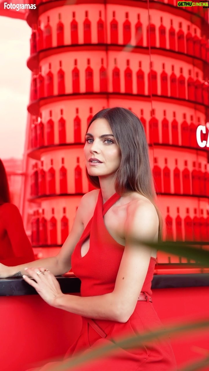 Amaia Salamanca Instagram - Desde el #Campari Lounge del @festivaldecannes hemos hablado de los iconos de cine que nos inspiran. Desde películas, escenas, outfits y los personajes más icónicos que nos han marcado para siempre. Historias como estas nos inspiran a seguir brindando por el cine. ❤️ #CampariCinema #Cannes2023