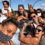 Amaia Salamanca Instagram - POR TODAS NOSOTRAS!💜💪🏻 Para que todos los días sean nuestro día! #8M #diadelamujer Y aquí una pequeña parte de mis mujeres trabajadoras, fuertes, valientes, luchadoras favoritas a las que quiero y admiro! 💜💜💜💜
