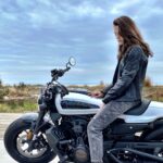 Amaia Salamanca Instagram - Born to be wild 🖤