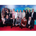 Amaia Salamanca Instagram - Ayer en el preestreno de ¿Qué te juegas? Hubo risas, abrazos y algunos nervios. Enhorabuena a todos mis compis y a la alocada directora @inesdeleon 💙