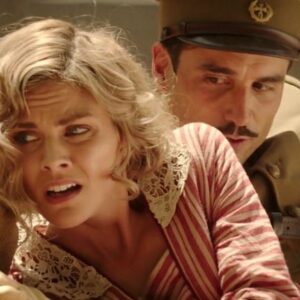 Amaia Salamanca Instagram - NOTICIÓN! A partir de hoy podéis ver ‘Tiempos de Guerra’ en Atreseries Internacional !! 💉💣👩🏼‍⚕️ #noosloperdais