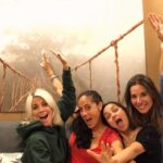 Amaia Salamanca Instagram - Eres la mujer más fuerte y valiente que conozco, capaz de superar cualquier obstáculo que te encuentres por el camino. No sabes cuánto te admiro @carlotatota17 #siemprecontigo ❤️ @mariamorenomaure @irene_sabate @cristinagrijaba