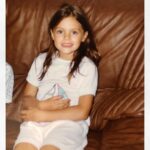 Amaia Salamanca Instagram - Algún que otro verano ha pasado... Que alguien me devuelva a mis veranos de 3 meses en Abadiano, a jugar a las tabas y a que amama me tirara el bocadillo de la cena por la ventana para seguir jugando. Al frontón, a la playa de Lekeitio, a la indecisión entre polo Drácula o Superhappy y a echarnos unas partidas del chúpate 2. #veranosdeniñez
