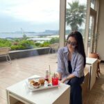 Amanda Chou Instagram – /
逛逛傳統市場
看看海 看看夕陽

我的藍調時光😌