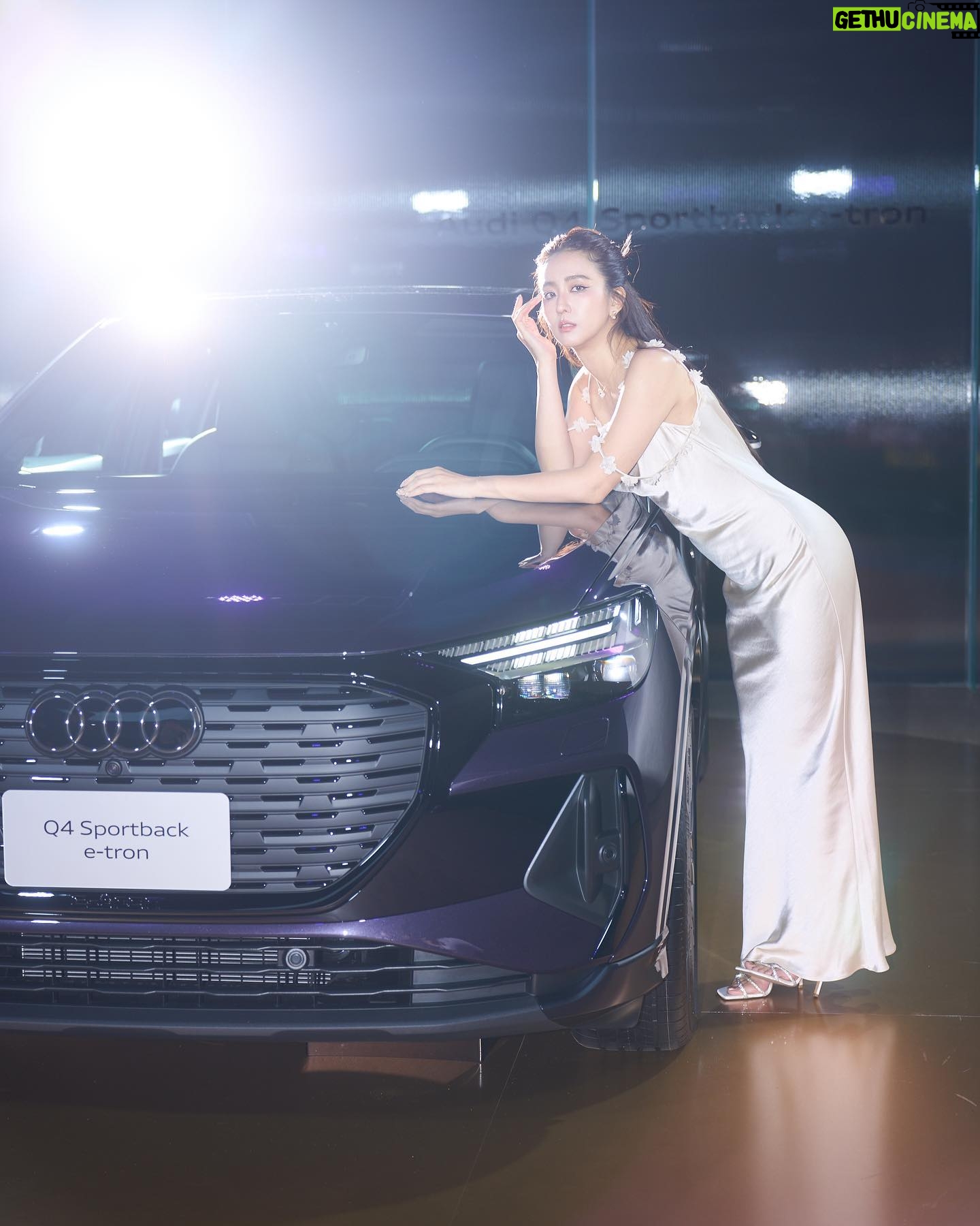 Amanda Chou Instagram - / 很開心這次受邀參與Audi House of Progress Taipei 品牌概念店的VIP 之夜 不只能近距離欣賞今年剛發表的全新電動車 The new Audi Q4 Sportback e-tron 以及德國空運來台的 Audi A6 Avant e-tron concept 概念車 和以精湛的駕駛動態聞名的 Audi SQ8 Sportback e-tron 還能與台灣奧迪總裁Rahil Ansari一起同樂這次沉浸式的展場互動體驗 6/2前都可以到信義區的Audi House of Progress Taipei 品牌概念店參觀喔! @rahilansariofficial @audi_tw #Audi #AudiTaiwan #AudiHouseofProgressTaipei