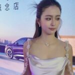 Amanda Chou Instagram - 一位身為i人會出現的表情😀