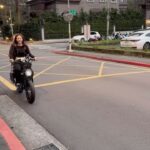 Amanda Chou Instagram - / 觀望了好久 終於等到我顏值超高的帥車啦✨✨✨ （等不到四輪的先牽兩輪的） 電動腳踏車最大優點 想運動時可以運動 想偷懶時可以偷懶 😆 身邊好幾個朋友都有這台了 期待改天跟車友們相聚 以後停紅綠燈看到我可以跟我say hi🙋🏻 第一位乘客 感謝勇氣可嘉的小V 誰是下一位呢😌 謝謝 @seic_bikestw 細心講解 貼心客製化 🏴🏴🏴