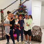Amanda Nunes Instagram – Fun day today with my good friends 🎄 Hj o dia foi divertido com meus parceiros.
