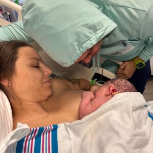Amanda Nunes Instagram - The family love continues to grow. Very excited to watch these two grow together.  Nossa princesa chegou. 💕Hazel Ann Nunes•11/01/2023💕