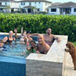 Amanda Nunes Instagram - Curtindo aquele domingão com os amigos… #vitoria . Enjoying Sunday with friends #victory