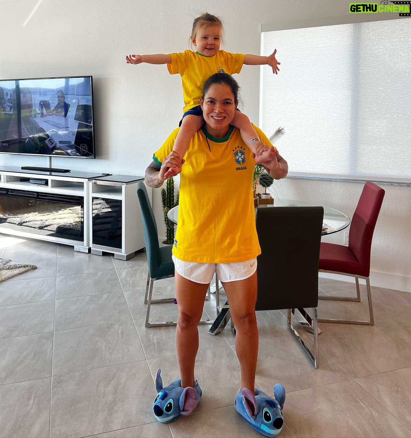 Amanda Nunes Instagram - Boraaaaaaaaa Meu Brasaaaaaaaaaaa