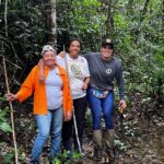 Amanda Nunes Instagram – Depois de 2 horas andando eu e a turma encontramos a nascente q deságua na minha fazenda. 💧 After 2 hours walking,  we  found the spring that flows into my farm. @fazendalagoaverde #fazendalagoaverde