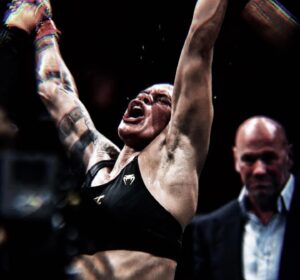 Amanda Nunes Instagram - Randomly walking in the parking lot, after missing the open workout in Miami because we were training. We ran into @danawhite, we weren’t in the UFC yet but I told him I would be his champion. 11 years later, 2 belts and 2 babies.  I never expected to have a chance to meet Dana. Let alone in those circumstances, walking alone. I don’t think he realized he was alone. This man gave me a career that shaped my independence today. Nothing but respect. Forever grateful. #andstill #4ever #champchamp #ufc #deusnocomando