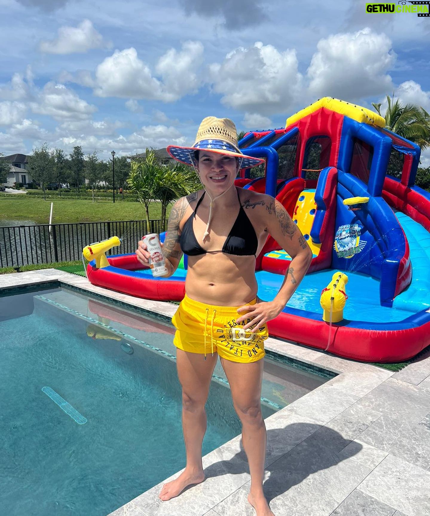 Amanda Nunes Instagram - Florida summers and Fantasy vibe. Nothing better. @celsiusofficial #CELSIUSBrandPartner #CELSIUSLiveFit