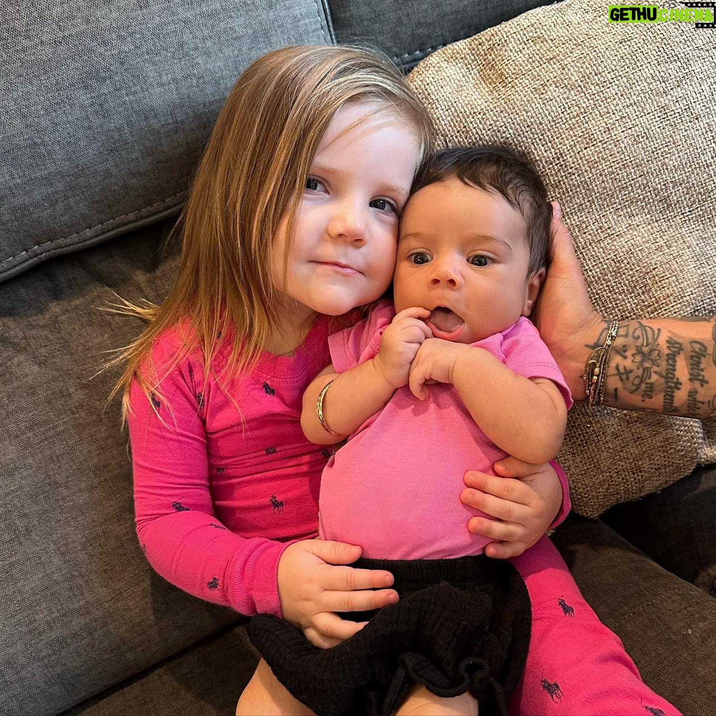 Amanda Nunes Instagram - From young, wild and free to Motherhood ❤️ (2015 to present/ Invicta FC to UFC)