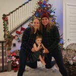 Amanda Nunes Instagram – Merry Christmas from my family to yours 🎁🎄 Feliz Natal da minha família para sua.