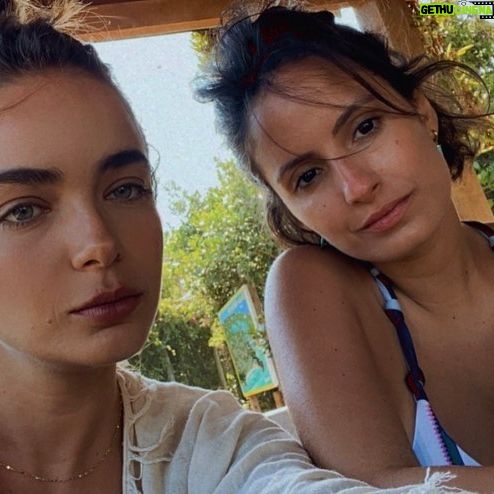 Amanda de Godoi Instagram - Outro dia saímos e eu passei mal. Eu só pedi pra vc coçar minhas costas enquanto eu vomitava e vc disse que eu era mimada. Eu já sei exatamente o que falar quando for você vomitando. Afrodite. Te amo. Feliz Aniversário #tavisto