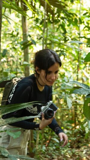 Amanda de Godoi Instagram - Entre os dias 31 de agosto e 3 de setembro, @amandadegodoi foi mais uma pessoa que viu de perto a #AmazôniadaDestruição. A atriz esteve conosco em Porto Velho, que é uma das regiões mais afetadas pelo fogo.

Os números não mentem, em agosto foram registrados 1.661 km² com alertas de desmatamento na Amazônia.

Precisamos pressionar frear esses crimes ambientais. Você pode ajudar, faça parte da #BrigadaDigital através do link na bio. #TodosPelaAmazônia 

📷 @umbra.filmes e @nilmarlage