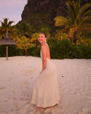 Amandine Petit Instagram - Coup de cœur pour cette île 🌴🫶🏼
@beachcomber_hotels - invitation voyage de presse