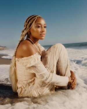 Amandla Stenberg Instagram - floatin @blancmagazine 🕊