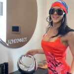 Amanza Smith Instagram - Rare sighting - I went to this fabulous gifting suite and no better way than to arrive with my entourage. Thank you @kcmconnectpr for the red carpet treatment & hosting us.