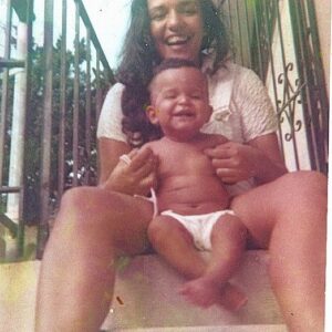 Amaury Nolasco Instagram - You are EVERYTHING to me ! Te amo ❤️.. HAPPY MOTHER’S DAY ! Soy quien soy, gracias a ti. 
Gracias papá Dios por cada día que me das con ella 🙏🏾.