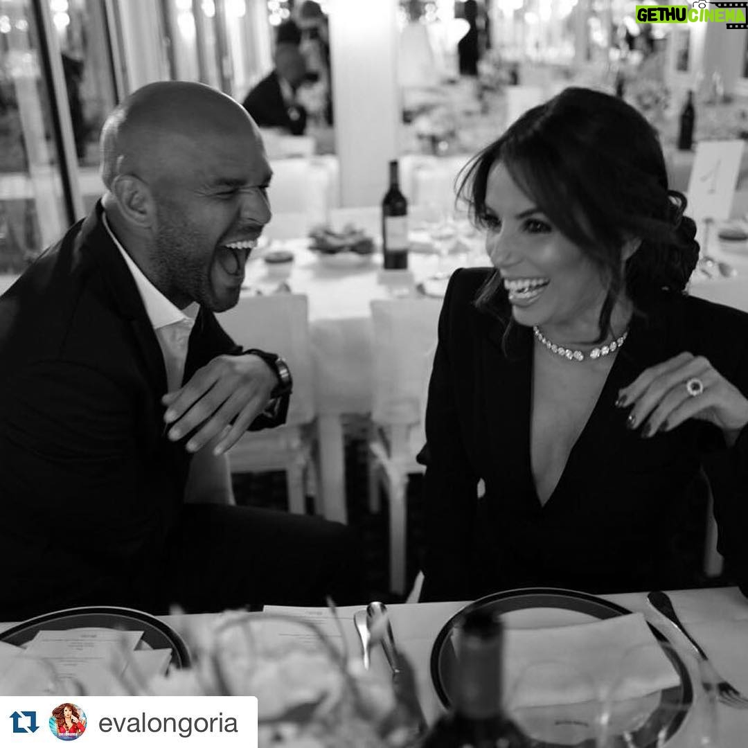 Amaury Nolasco Instagram - That's very true my sister @evalongoria That's my laugh πππ γ»γ»γ» This is @amaurynolasco signature laugh! Too much fun @VanityFair dinner last night #lorealcannes2016 #Lorealista #Laughing #Life #Blessed photo credit @gregwilliamsphotography