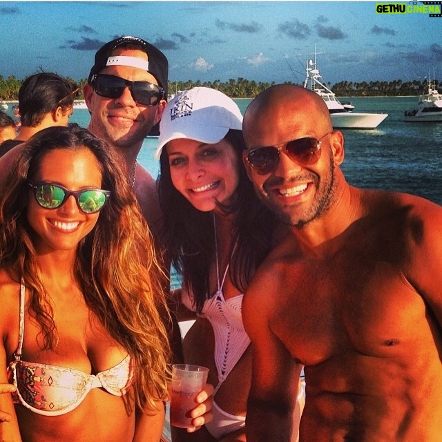 Amaury Nolasco Instagram - Missing my friends.! We had a blast during the Holidays! @pacolopezpr @barbaraeserrano @mariangelrodriguez #newyear #dominican #republic
