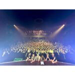 Amber Liu Instagram – TORONTO! Been a long overdue show and WE FINALLY MADE IT!! I felt so much love last night so thank you thank you thank you 🧡💛 also really happy i had got serve you guys at the merch booth haha thank you for the 5 stars, my boss will be really happy 😉 love you guys!!! Hope to see you again. MONTRÉAL SEE YOU TONIGHT!!