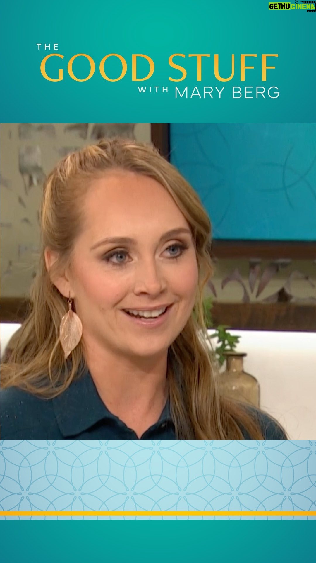 Amber Marshall Instagram - Did you know Heartland is the longest-running one-hour drama in Canadian television history? šHeartland star @amber_marshall_farm shares how her real life mimics her character, Amy Flemingās life.š¤ #Heartland #AmberMarshall #CanadianTelevision