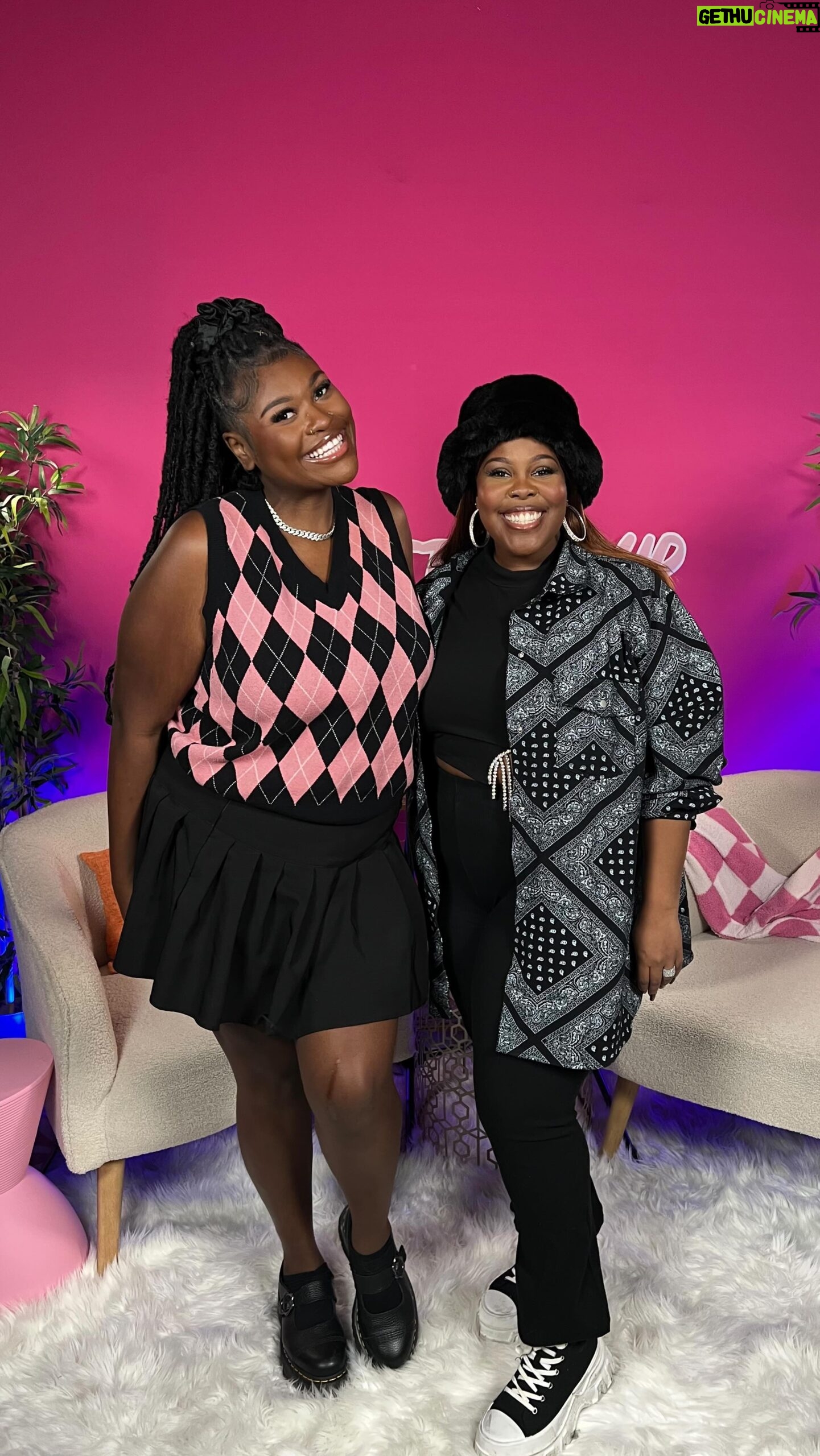 Amber Riley - 91K Likes - Okay but that was so misleading so it’s understandable 😭 Head over to the PYB channel to watch this full episode of Bottoms Up with Fannita 🥂