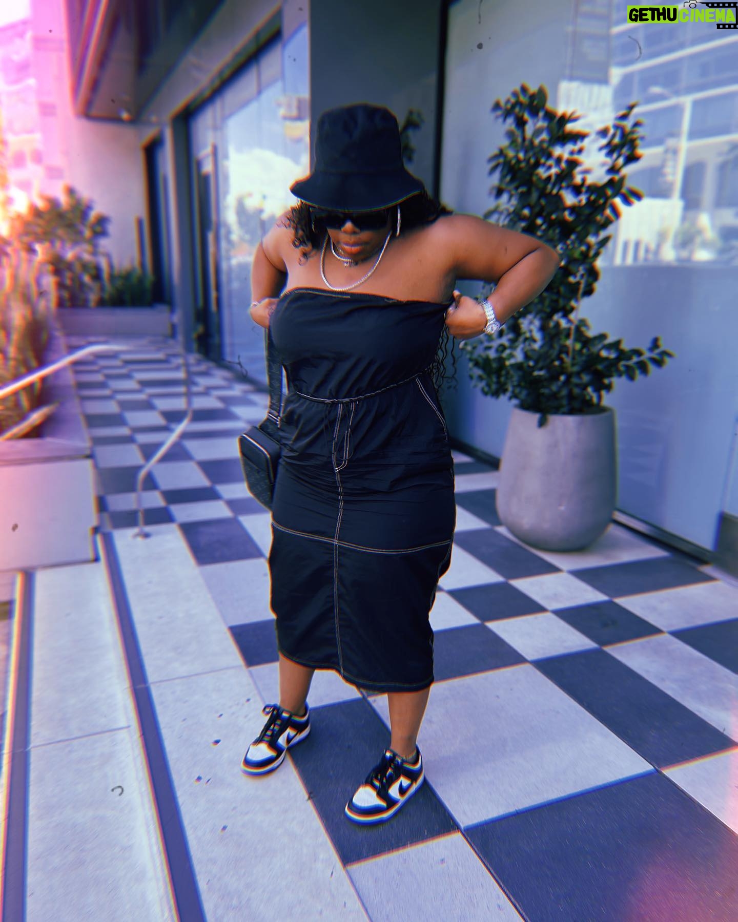 Amber Riley Instagram - I really would have thrived at freaknik. RUN IT BACK! Dress: @prettylittlething