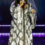 Amber Riley Instagram - This one’s for the Queen of Soul, @arethafranklin🎙️✨ @msamberpriley #CMTSmashingGlass