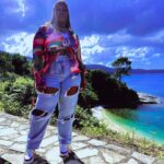 Amber Riley Instagram – Filming in Greece. Sometimes I can’t believe my life 💗🥹
Hair&📸 : @marvinzworld_ 
Makeup: @veechanda