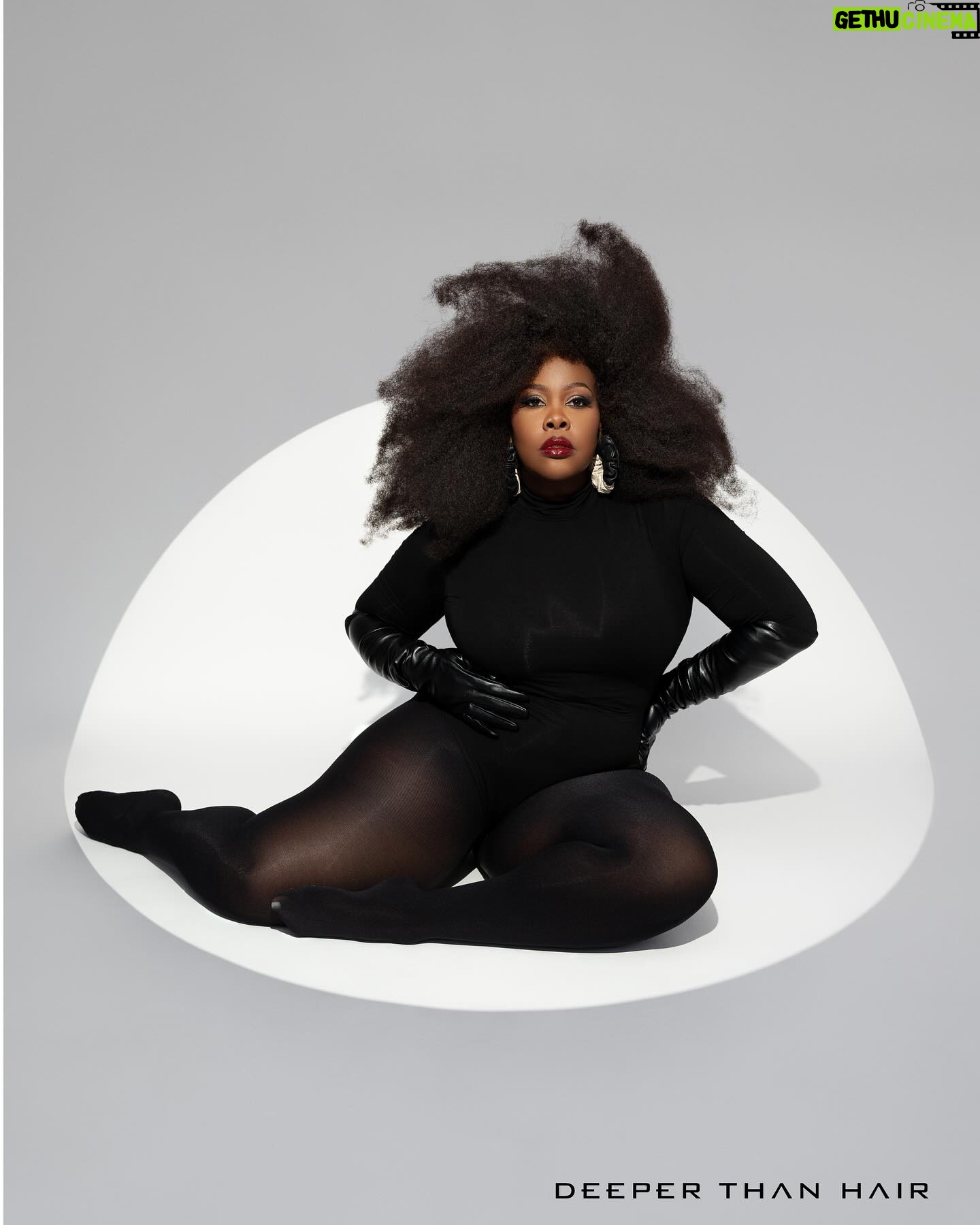 Amber Riley - 45.9K Likes - Itβs here! New issue of @deeper.than.hair.magazine #DeeperThanHair dropped today! Iβm honored to grace the cover! Iβve always wanted to shoot with the incomparable @aaronlacy. I got to chat with @theblondemisfit about loving my natural hair, my music and acting journey, and most recently, my brand new film starring @RavenGoodwin, @kmichellemusic and myself! SINGLE BLACK FEMALE 2 premieres THIS SATURDAY MARCH 2nd! Thank you so much for having me @sosheargenius and for your inspiring creativity and unwavering support! The whole shoot was a dream! Thank you team!!!!
CREDITS:
Photos: @aaronlacy
Makeup: @missdrini
Hair: @sosheargenius & @stylesbydavonte
Cover Story: @theblondemisfit
Jewelry: @shop.iccon @theglamourblueprint @ebj_gallery @ch0ked β¨οΈ