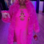 Amber Riley Instagram – #bryonsplayersball IF YOU GIVE ME A THEME IM GOING ALL OUT!!! Meet Sweetness! She’s a bad mammajamma, you betta have her money on time or there will be consequences and repercussions!!! @bryonjavar you sure know how to party! 

📸: @perfectopat
💇🏾‍♀️: @slayedbyjrich