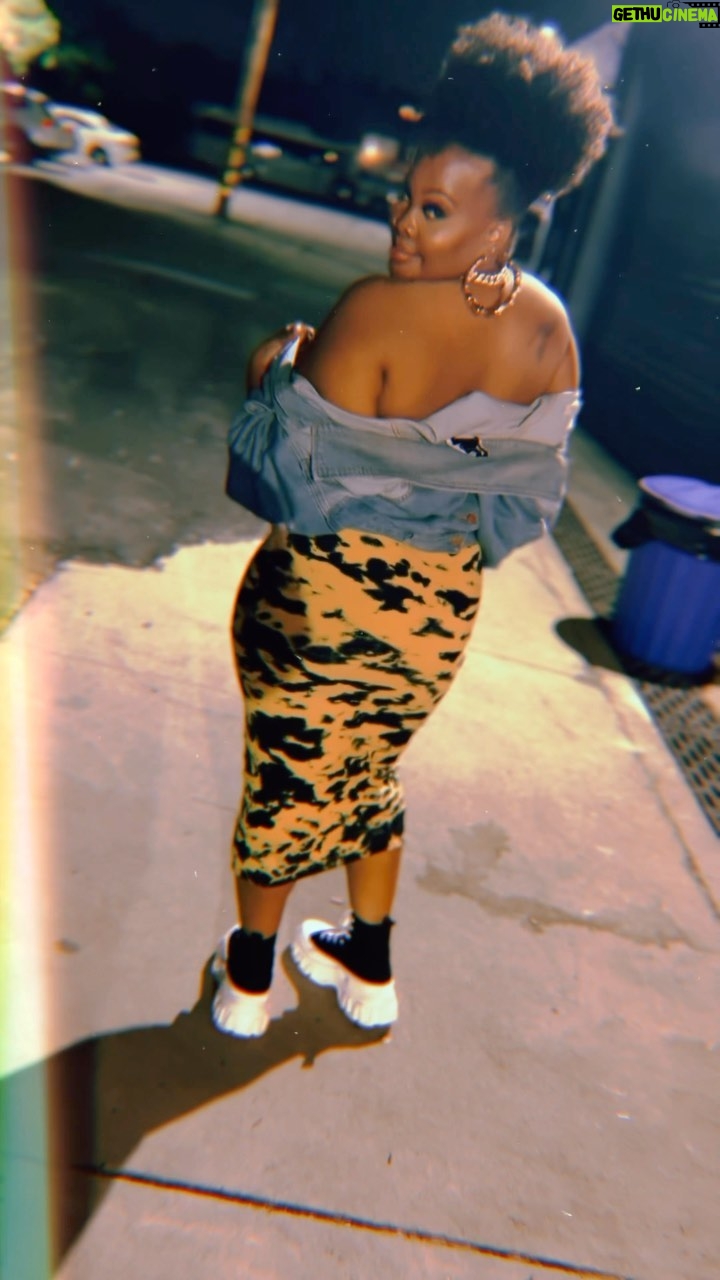 Amber Riley Instagram - Hype me, because you can’t humble me 🥰🫶🏾 Ps. @maiyathedonn I stole yo look sis 😂