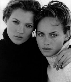 Amber Valletta Instagram - Happy Birthday Kate! You are truly one of a kind. You are a magical light spirit that brings joy to so many people! May you feel all the love and good wishes for you today and everyday! Here is to many more good times. I love you much @katemossagency ❤️🩷🤩🌟💋💕🥰🌙💫🎂🍭🪽🦄