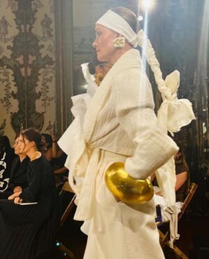Amber Valletta Instagram - Thank you @danielroseberry for your elegance and attention to the perfection of details @schiaparelli 💛congrats on a gorgeous show! Gorgeous glam by @patmcgrathreal and @guidopalau ❤️
Clip from @vanityfetch