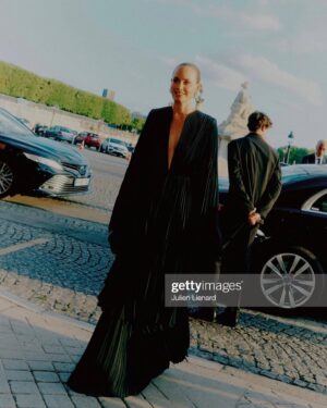 Amber Valletta Instagram - Summer time in Paris 🌞 Merci to my friends and family who made this journey bright & memorable💛 there might be a few themes happening here😂❤️